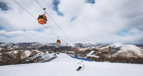 尖峰运动小镇需要门票吗？尖峰滑雪-图2