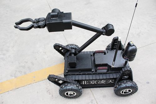 排爆机器人视频传输（排爆机器人t5）